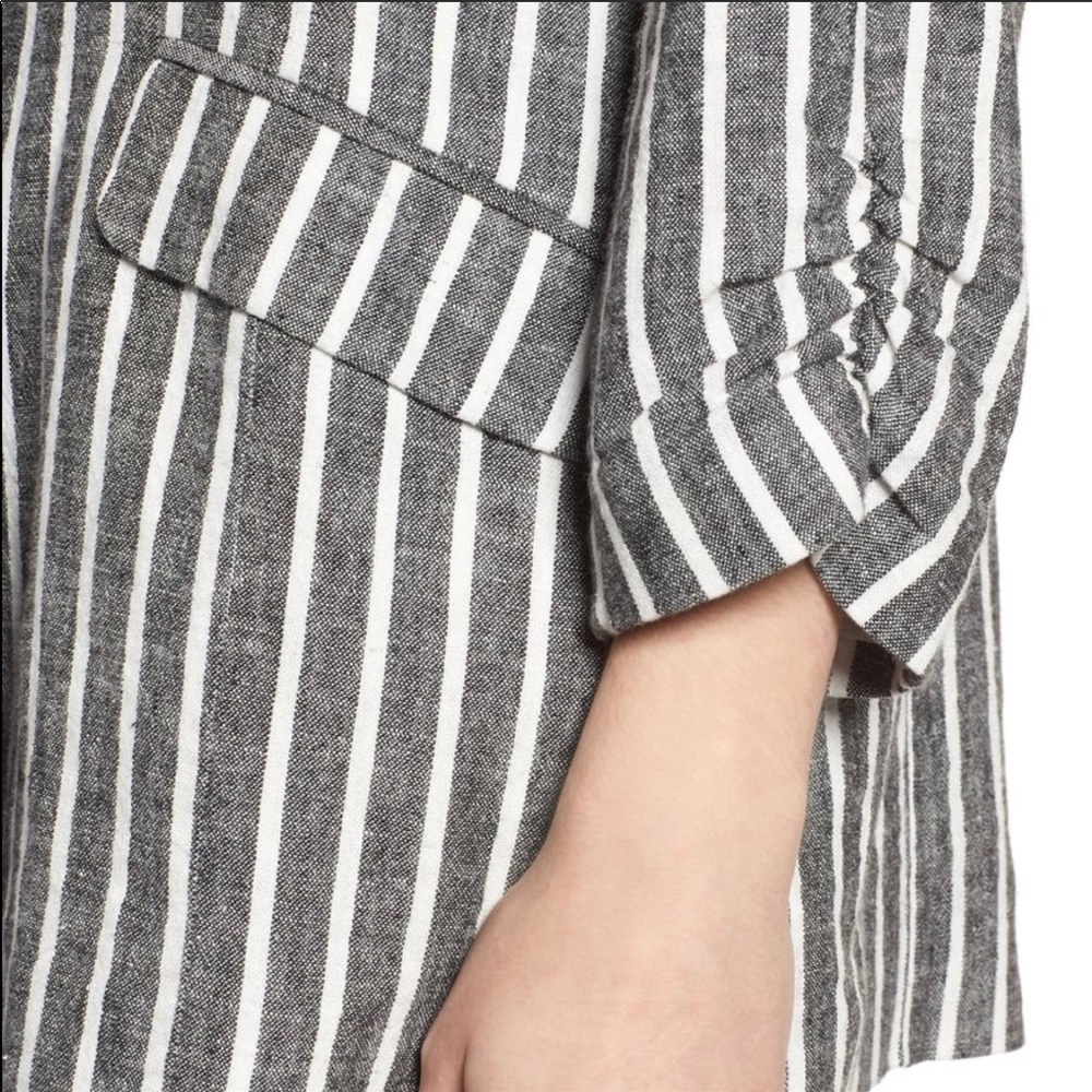 BP. Cinched Sleeve Blazer - Picture 4 of 4
